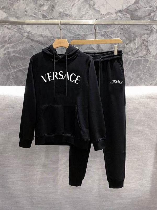 Versace Men's Suits 107